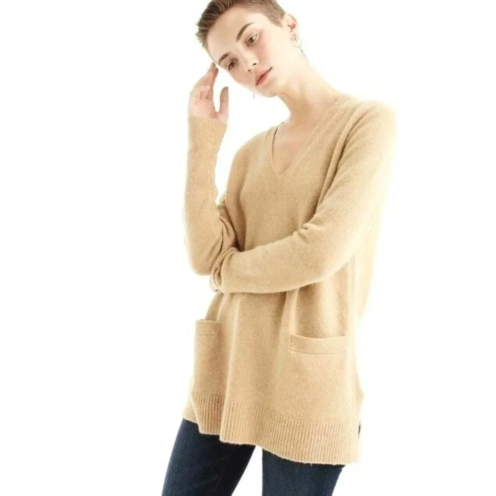 J. Crew |  V-neck Front-Pocket Tunic Sweater in Supersoft Yarn, Size S